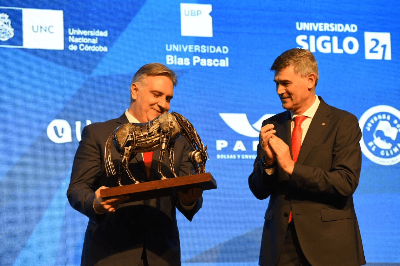 Llaryora y Passerini