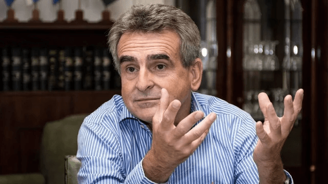 Agustín Rossi, ex ministro de Defensa , ex jefe de Gabinete y ex diputado nacional