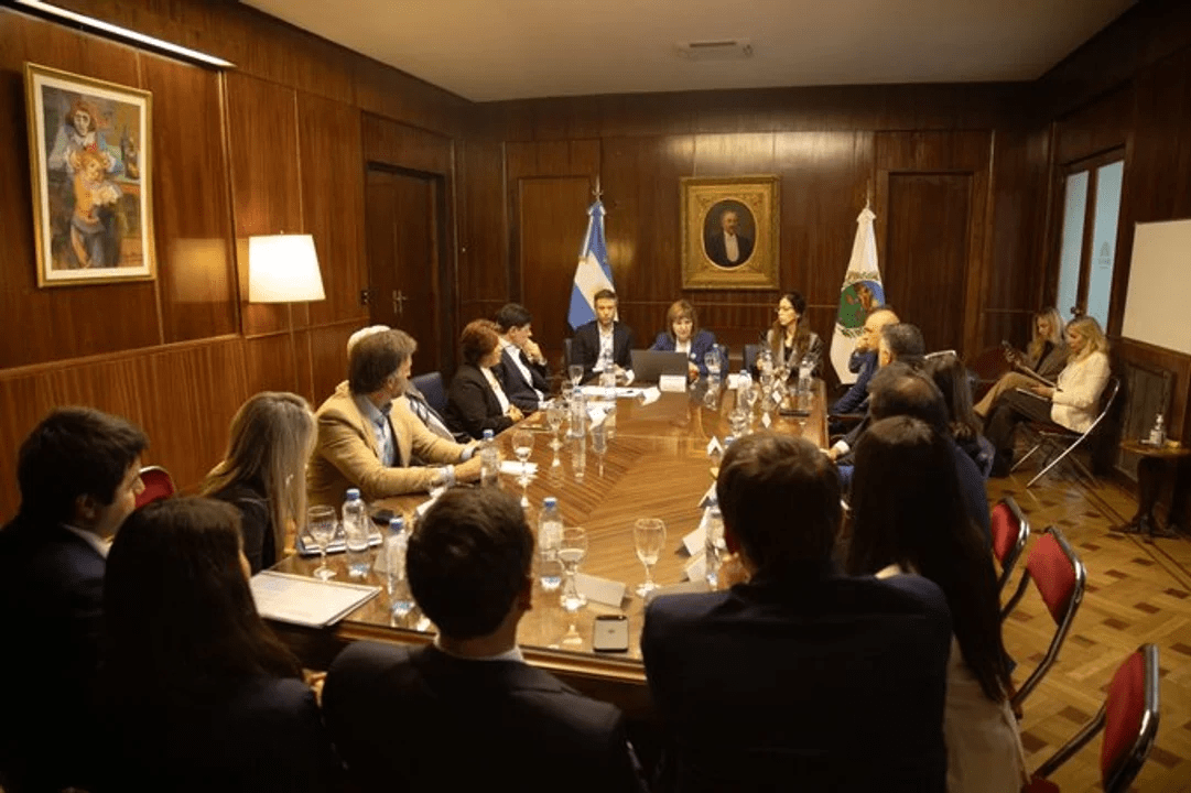 Reunion de Bullrich y Villarruel