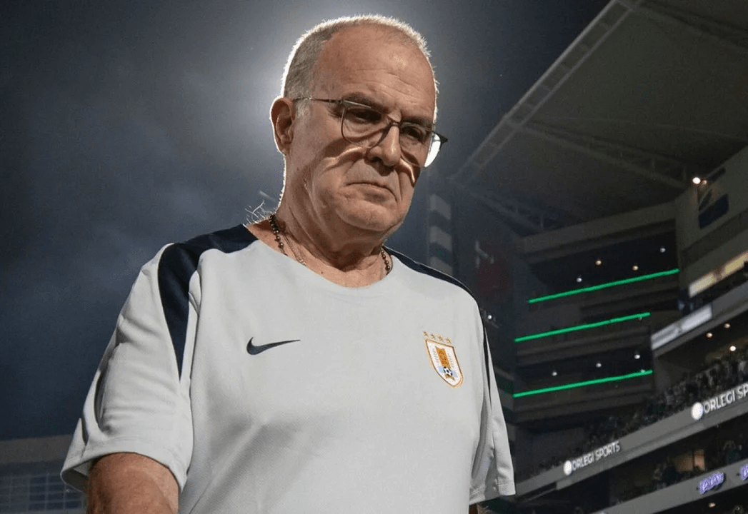 Marcelo Bielsa el Argentino que dirige la seleccion de Uruguay