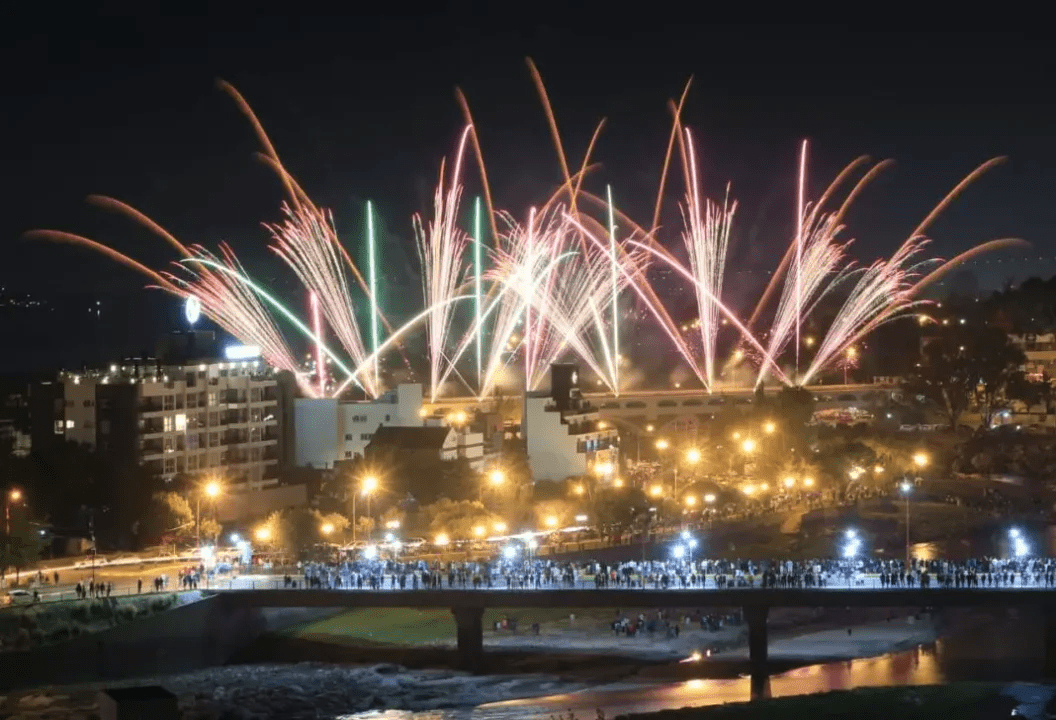 espectaculo de año nuevo en carlos paz