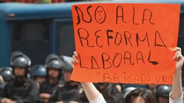 manifestacion en contra de la reforma laboral