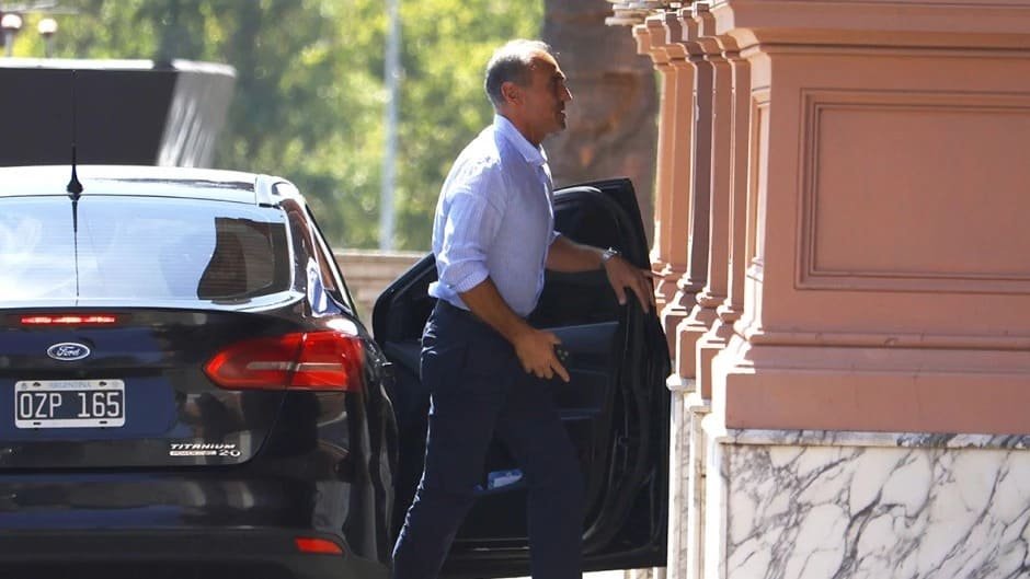 renuncia el jefe de Anses