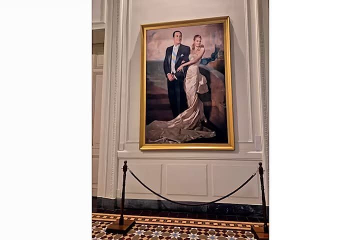 cuadro de peron retirado en la casa rosada
