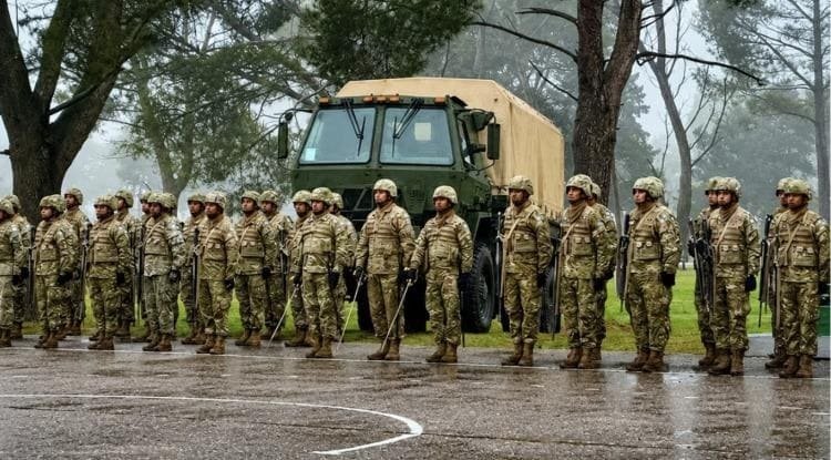 militares