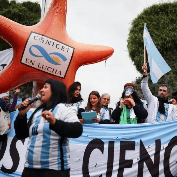 ciencia en lucha