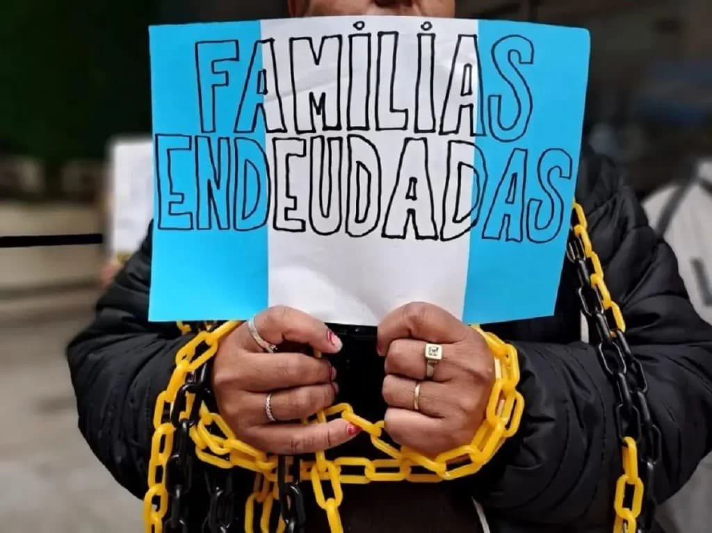 familias argentinas endeudadas